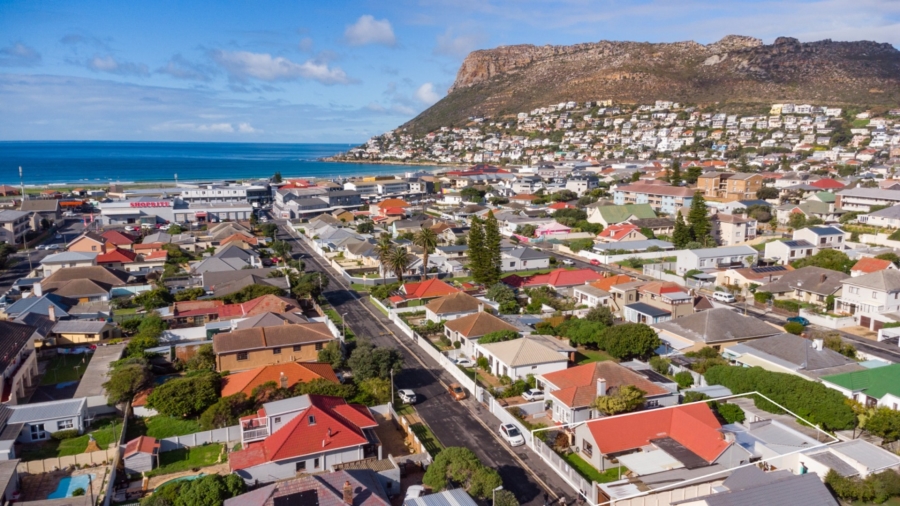 3 Bedroom Property for Sale in Fish Hoek Western Cape